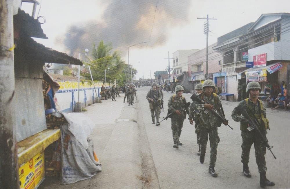 Marine marching in the Battle of Zamboanga